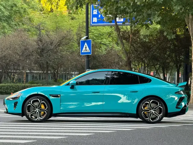 Xiaomi SU7 — Фото автомобиля 3