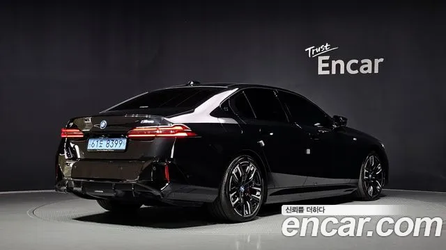 BMW i5 G60 — Фото автомобиля 2