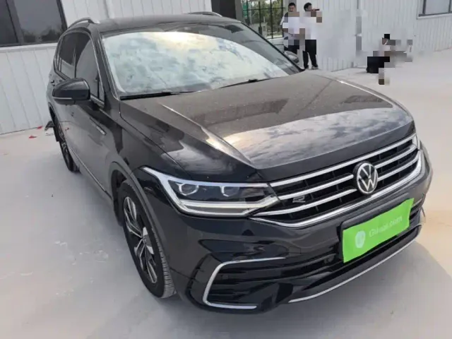 Volkswagen Tiguan L — Фото автомобиля 3