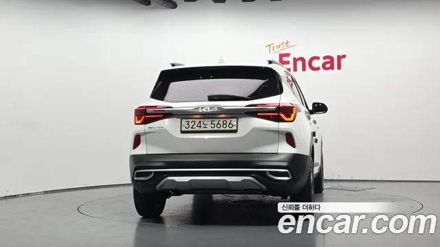 Kia Seltos Seltos Бензин 1.6 турбо 2WD — Фото автомобиля 4