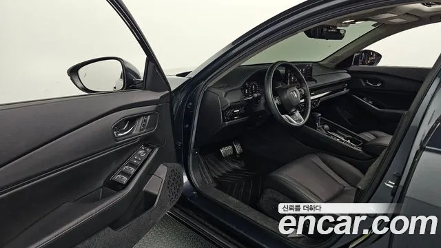 Honda Accord — Фото автомобиля 10