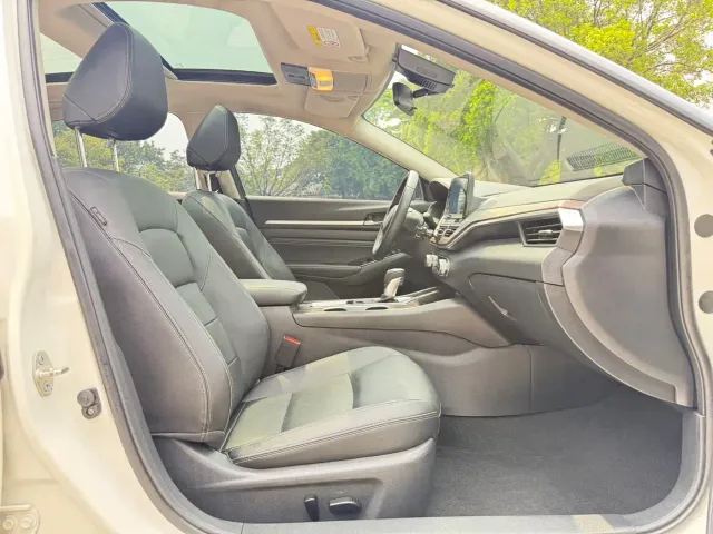 Nissan Teana — Фото автомобиля 13