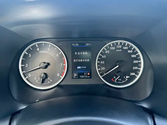 Nissan Sylphy — Фото автомобиля 11