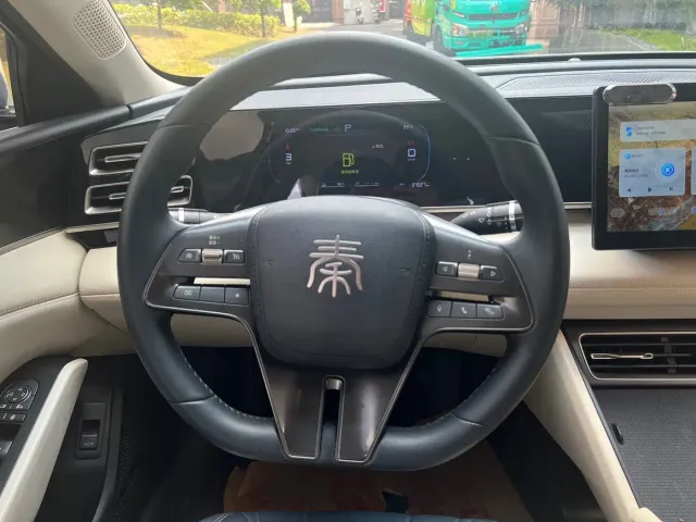 BYD Qin L — Фото автомобиля 18