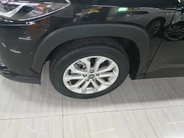 Toyota Frontlander — Фото автомобиля 15