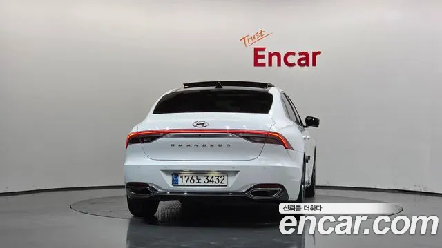 Hyundai Grandeur New — Фото автомобиля 4