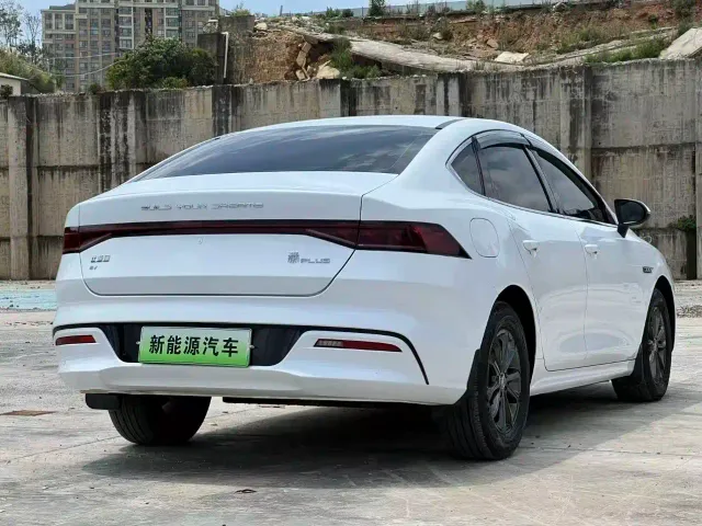BYD Qin PLUS — Фото автомобиля 8