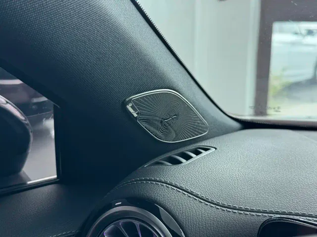 Mercedes-Benz Mercedes-Benz A-Class AMG 2025 AMG A 35 L 4MATIC — Фото автомобиля 15