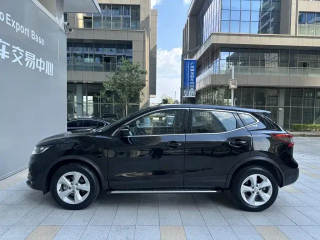 Nissan Qashqai — Фото автомобиля 3