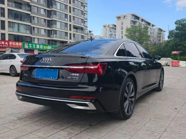 Audi A6L — Фото автомобиля 9