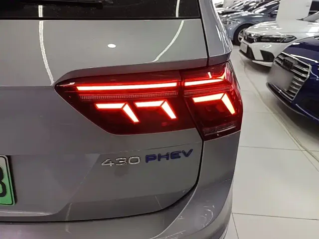 Volkswagen Tiguan L PHEV — Фото автомобиля 7
