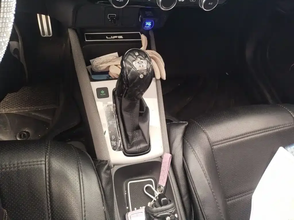 Honda LIFE 2023 1.5L CVT SPORT Heartbeat Edition — Фото автомобиля 6