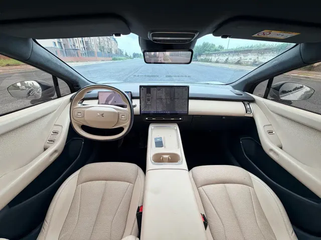 Xpeng P7+ — Фото автомобиля 10