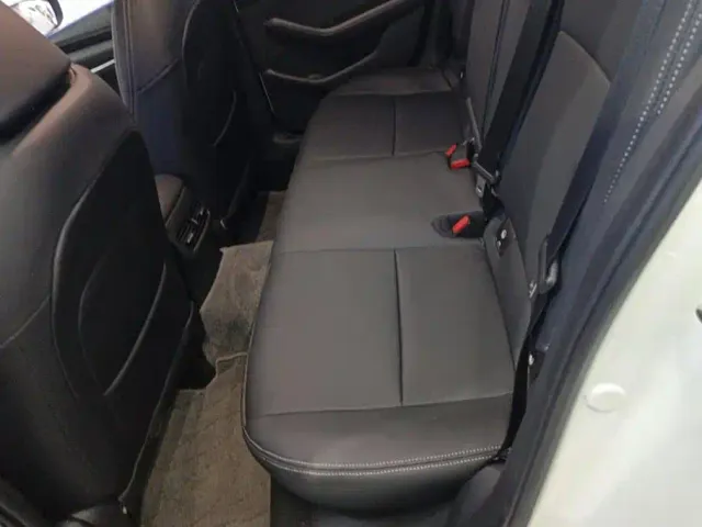 Mazda Axela — Фото автомобиля 11