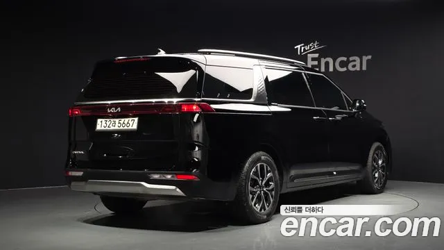 Фотография автомобиля — Kia Carnival Generation 4