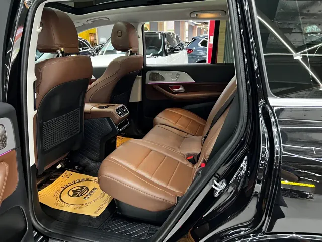 Mercedes-Benz GLS-Class — Фото автомобиля 12