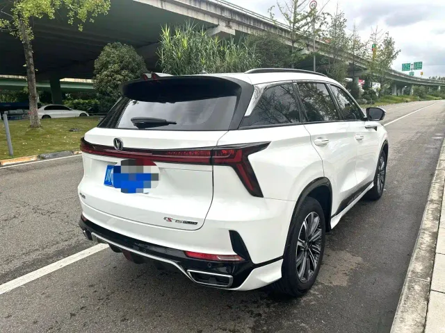 Changan CS75 Plus — Фото автомобиля 10