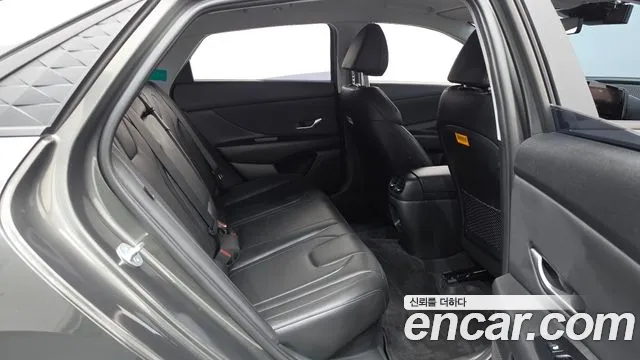 Hyundai Avante CN7 — Фото автомобиля 15