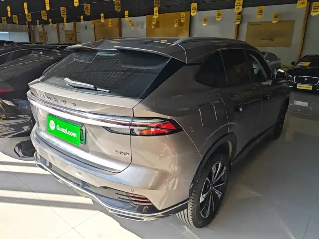 Roewe RX5 — Фото автомобиля 6