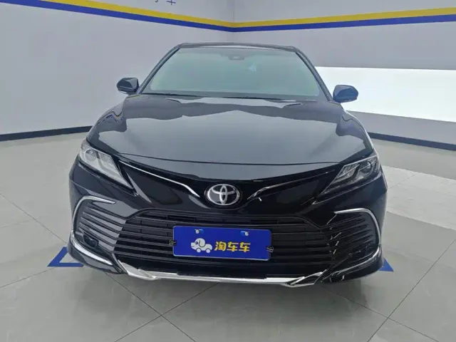 Toyota Camry 2023 2.5G Luxury Edition — Фото автомобиля 2