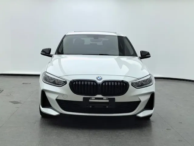 BMW 1 Series — Фото автомобиля 2