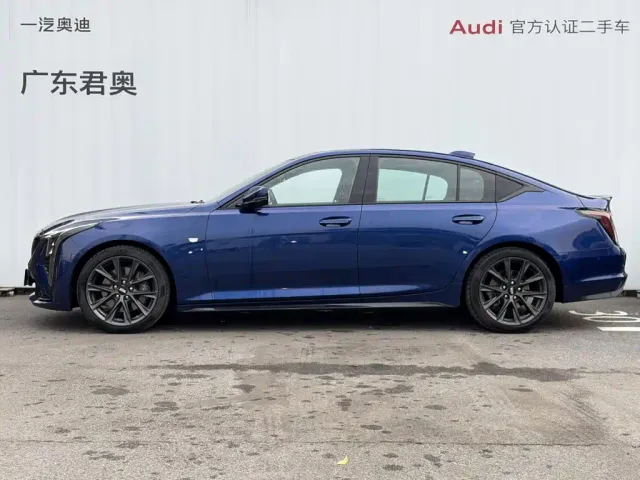 Cadillac CT5 — Фото автомобиля 3