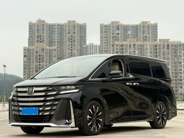 Toyota Vellfire — Фото автомобиля 23