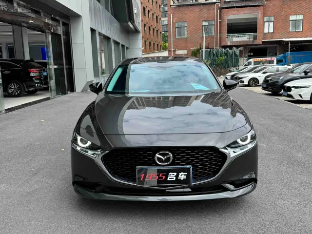 Mazda Axela — Фото автомобиля 2