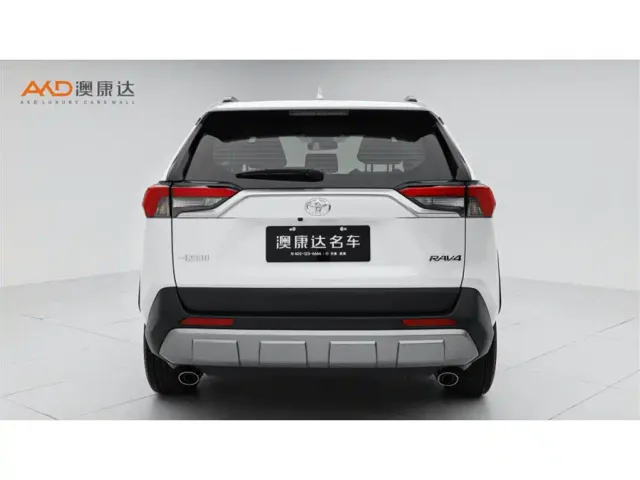 Toyota RAV4 — Фото автомобиля 4