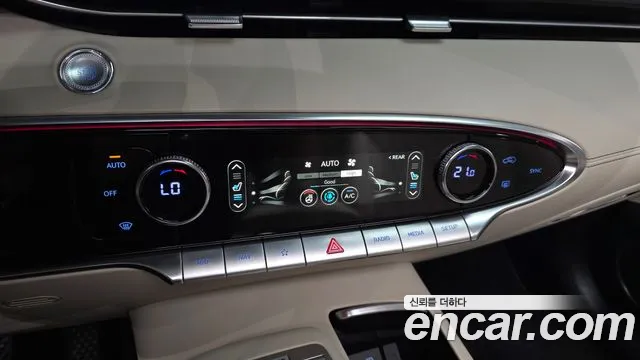 Genesis GV70 — Фото автомобиля 18
