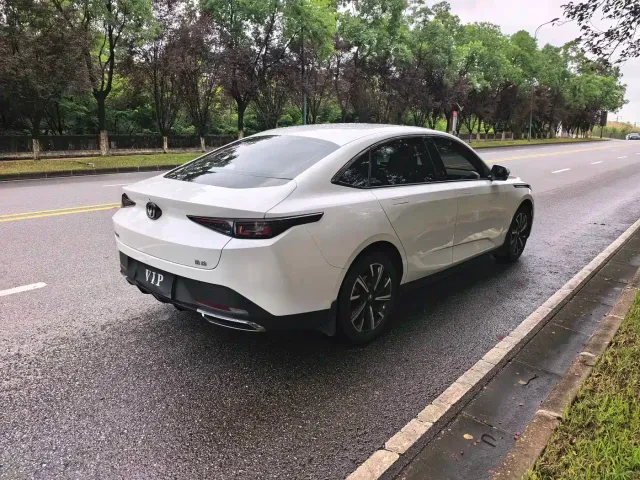 Changan Eado — Фото автомобиля 6