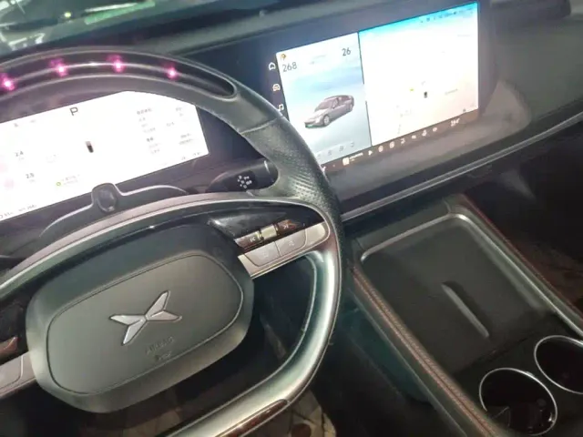 Xpeng P7 — Фото автомобиля 13