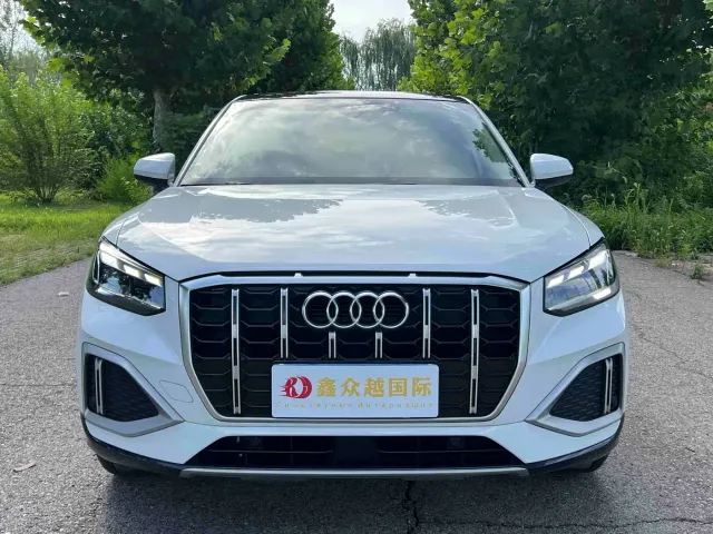 Audi Q2L — Фото автомобиля 2