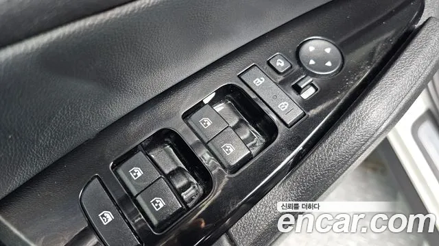 Kia Sportage Sportage 5-е поколение Бензин 1.6 турбо 2WD — Фото автомобиля 24