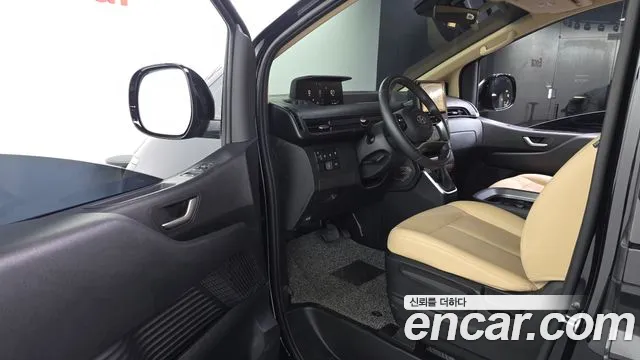 Hyundai Staria — Фото автомобиля 10