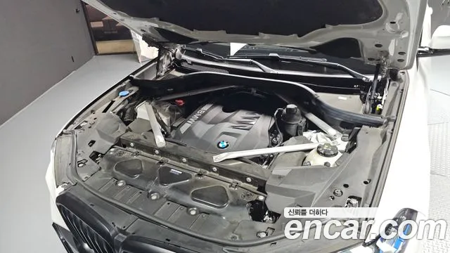 BMW X5 xDrive 40i M Sport — Фото автомобиля 5