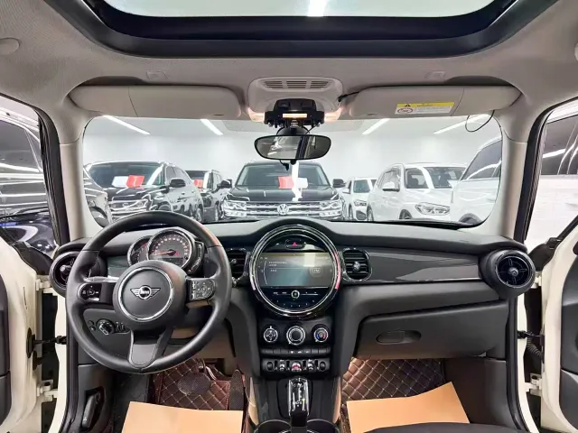 MINI Hatch — Фото автомобиля 9