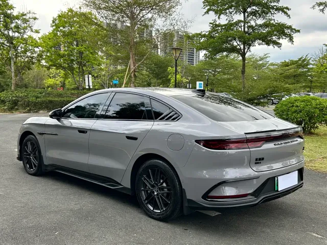 BYD Han — Фото автомобиля 7