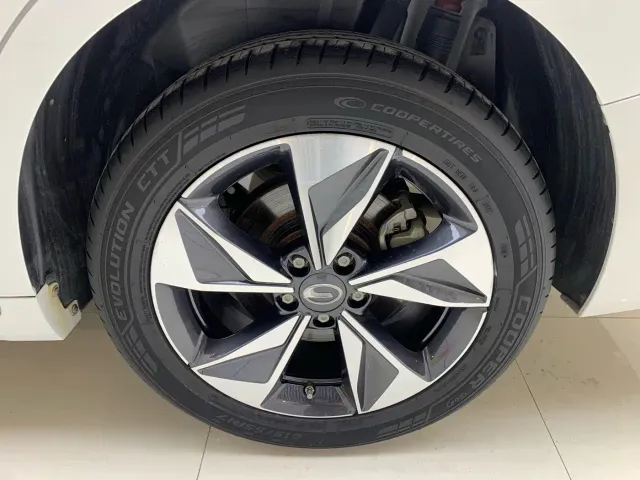 GAC Trumpchi M6 — Фото автомобиля 14