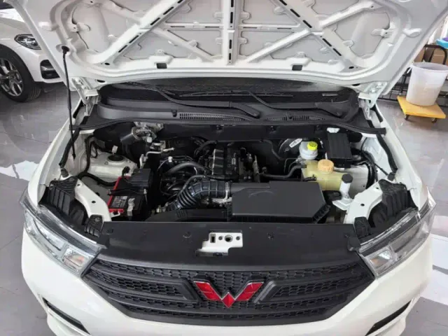 Wuling Hongguang — Фото автомобиля 19