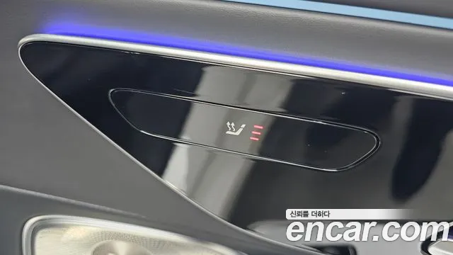 Mercedes-Benz E-Class — Фото автомобиля 18