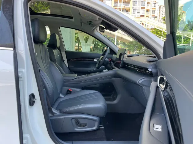 Geely Galaxy E5 — Фото автомобиля 7
