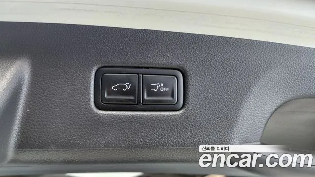 Kia Carnival Generation 4 — Фото автомобиля 24