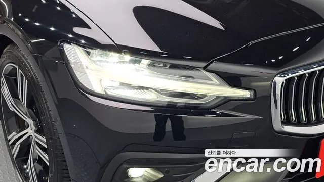 Вольво S60 S60 третьего поколения B5 Inscription — Фото автомобиля 19