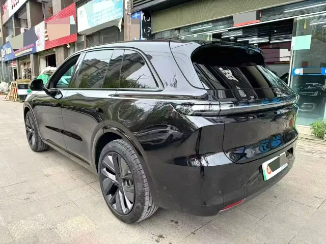 Li Auto L6 — Фото автомобиля 9