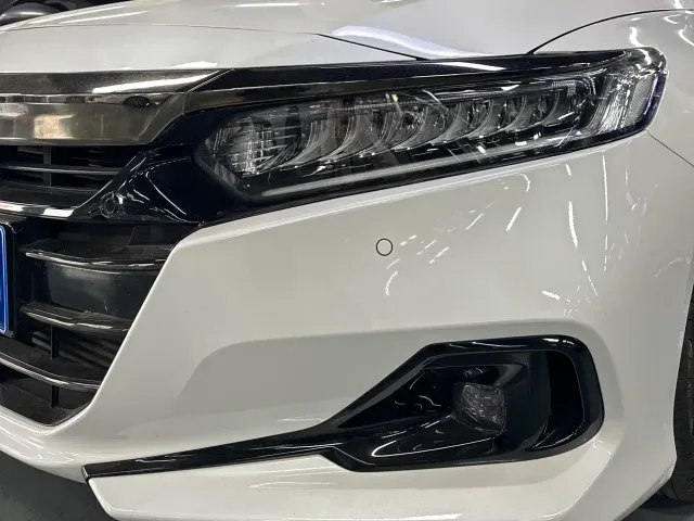 Honda Accord — Фото автомобиля 10