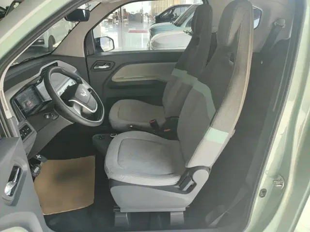 Wuling Hongguang Mini EV — Фото автомобиля 14
