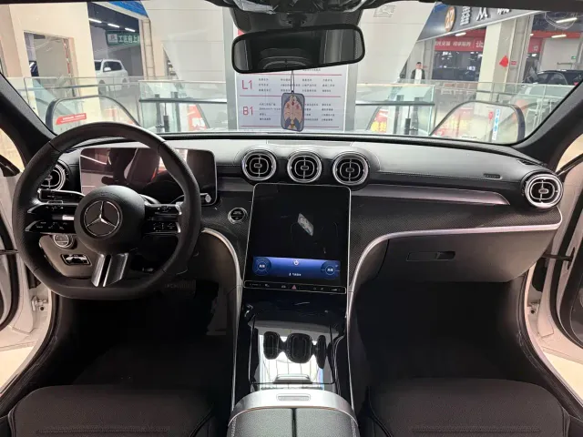 Mercedes-Benz C-Class — Фото автомобиля 5