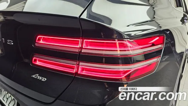 Genesis GV80 — Фото автомобиля 8