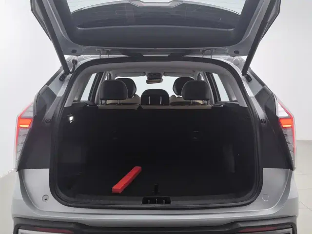 Geely Boyue L — Фото автомобиля 16